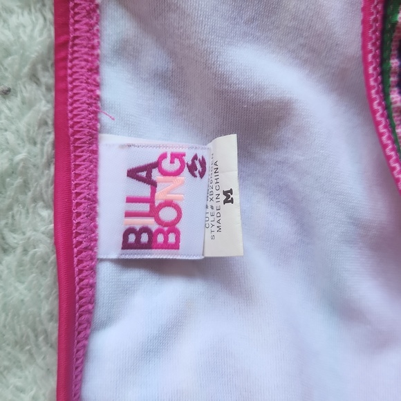 Billabong swimsuit - Picture 2 of 4
